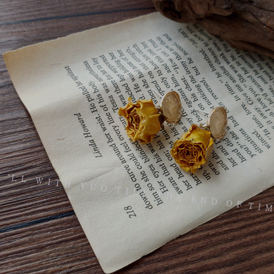 Rose dried flowers Earrings