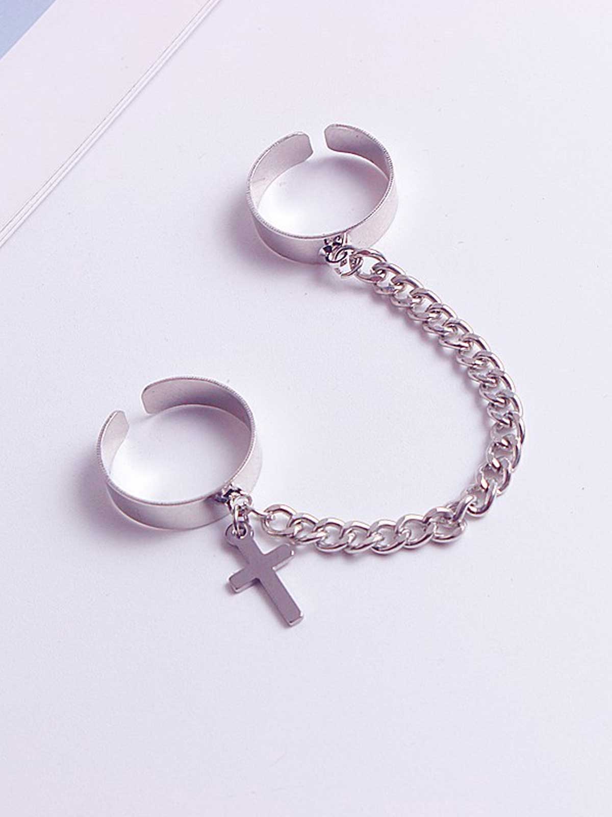 Cross Connected Chain Ring