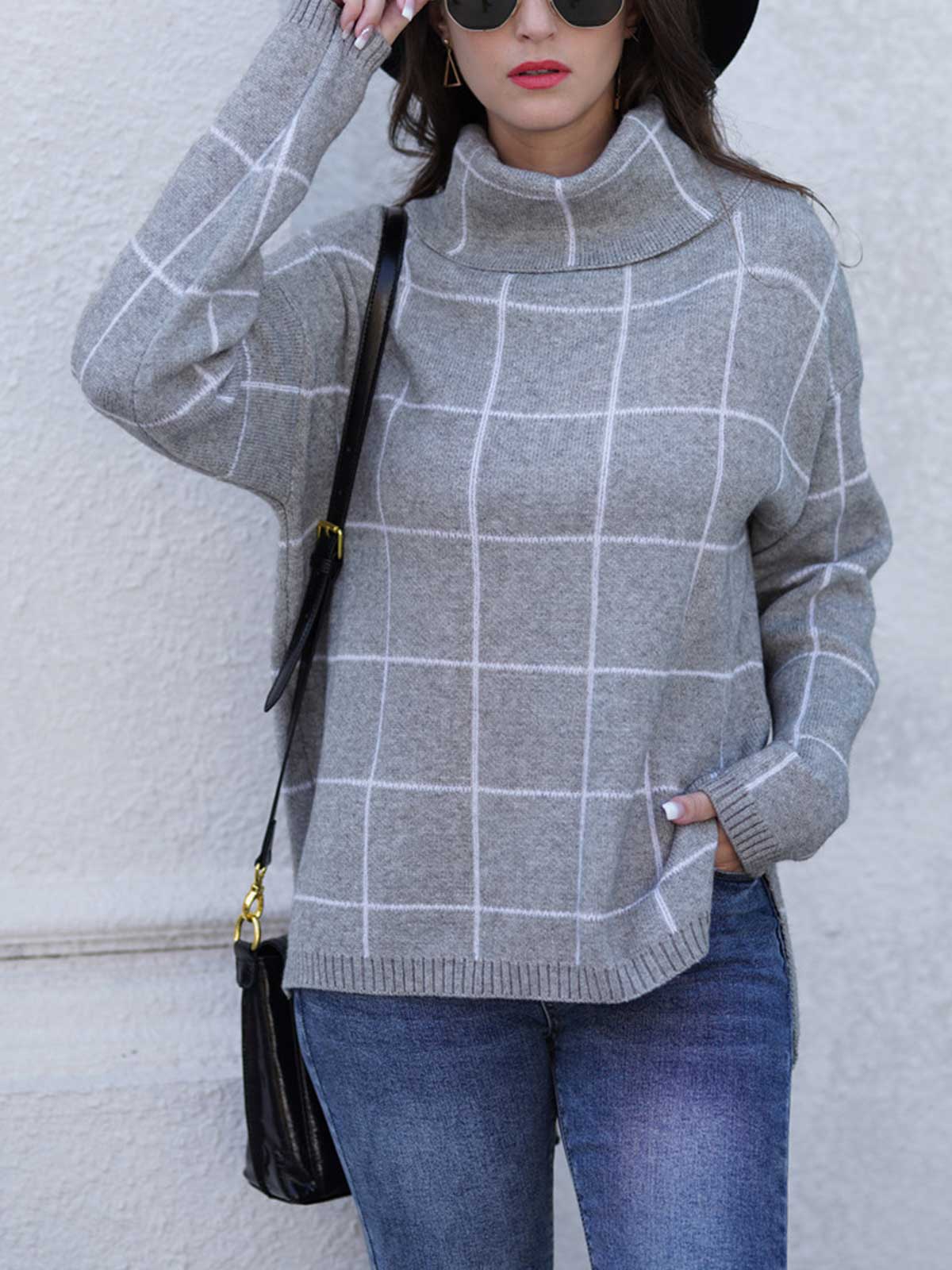 Turtleneck Slide Split Plaid Sweater