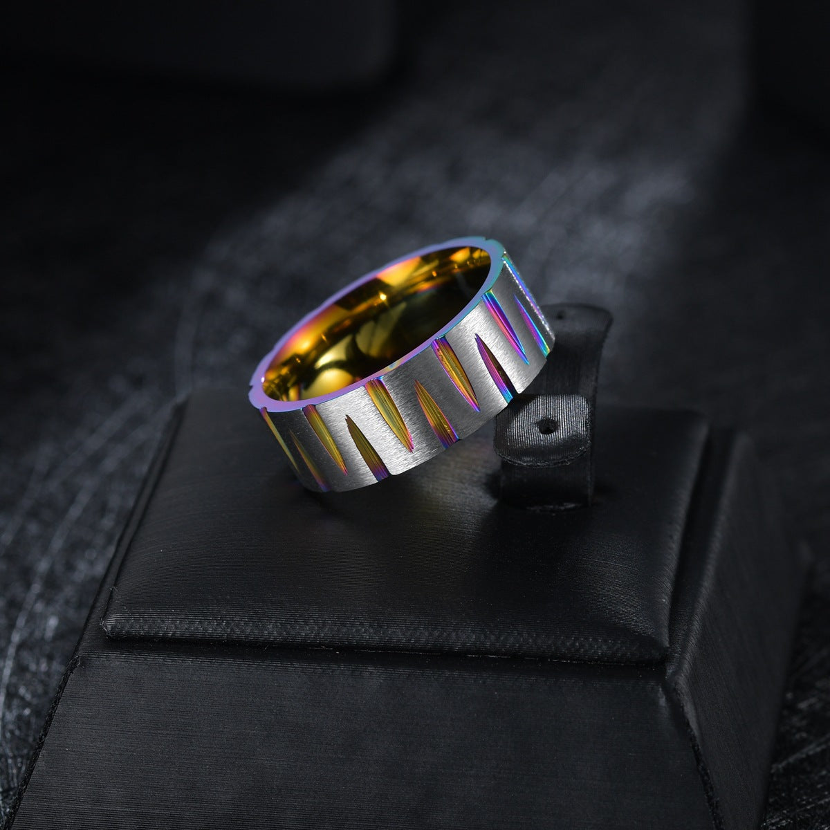 9mm Men's Cone Texture Multicolor Band