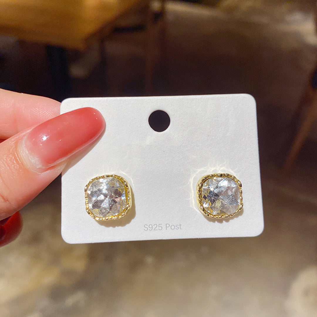 Square studded Earrings