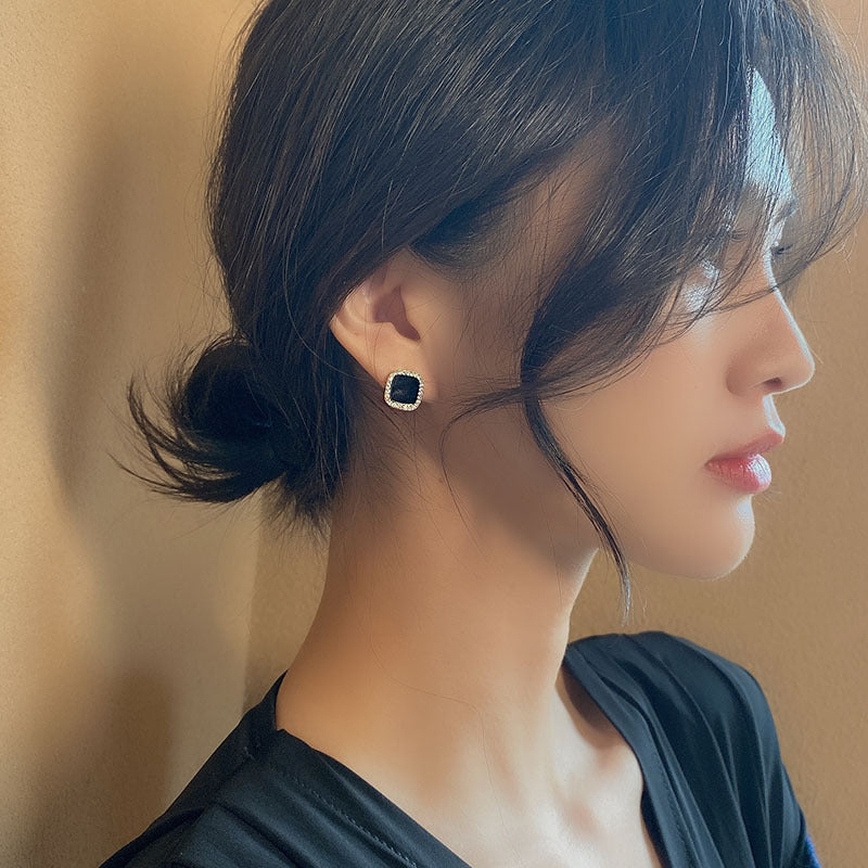 Geometric diamond block earrings