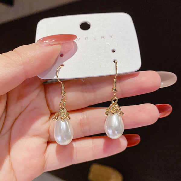 Pearl Pendant Tassel Earrings