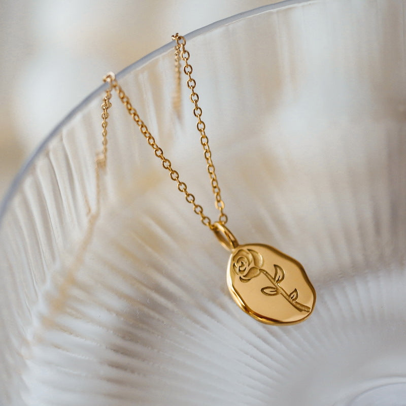 Oval Rose Circle Necklace