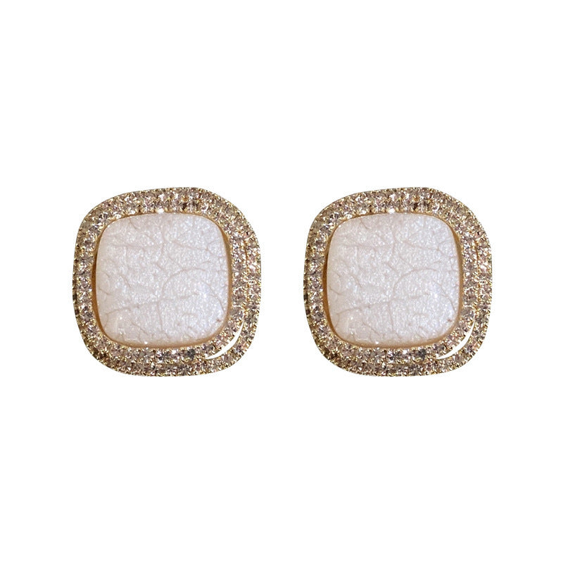 S925 Retro White Earrings