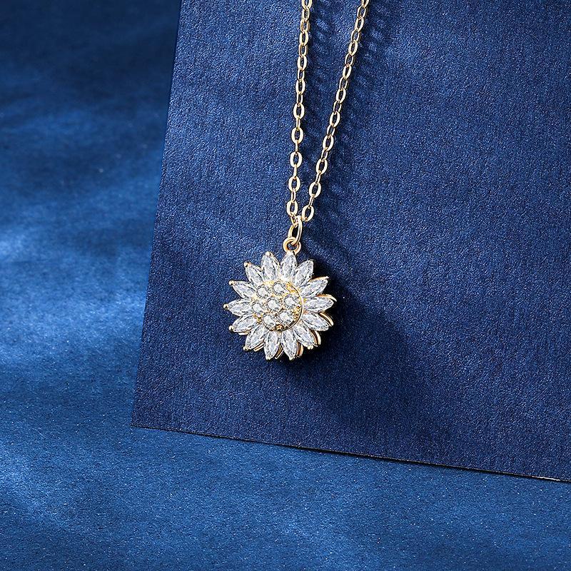 Rotatable Sunflower Necklace