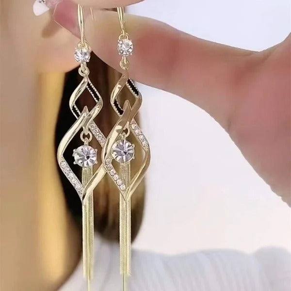 Interlocking Geometric Diamond Tassel Earrings